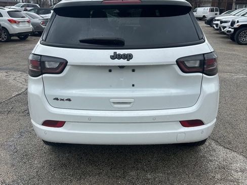 Used 2025 Jeep Compass Limited w/ High Altitude Package image 3