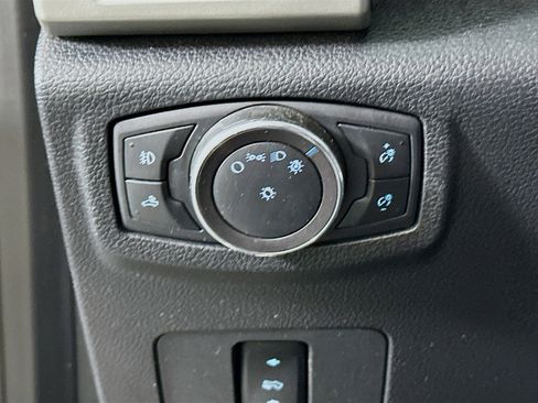 Used 2018 Ford F250 Lariat w/ Chrome Package image 16