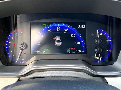 Used 2021 Toyota Corolla LE image 24