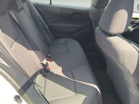 Used 2025 Toyota Corolla LE FWD image 9