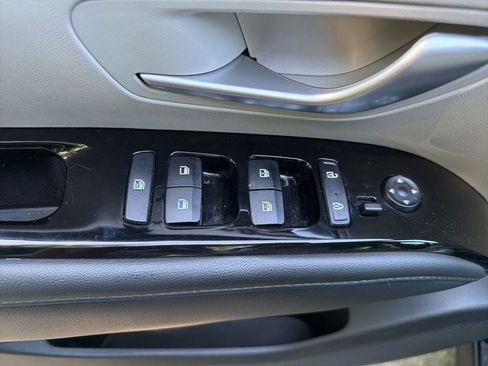 Certified 2024 Hyundai Tucson Limited AWD/4WD image 18