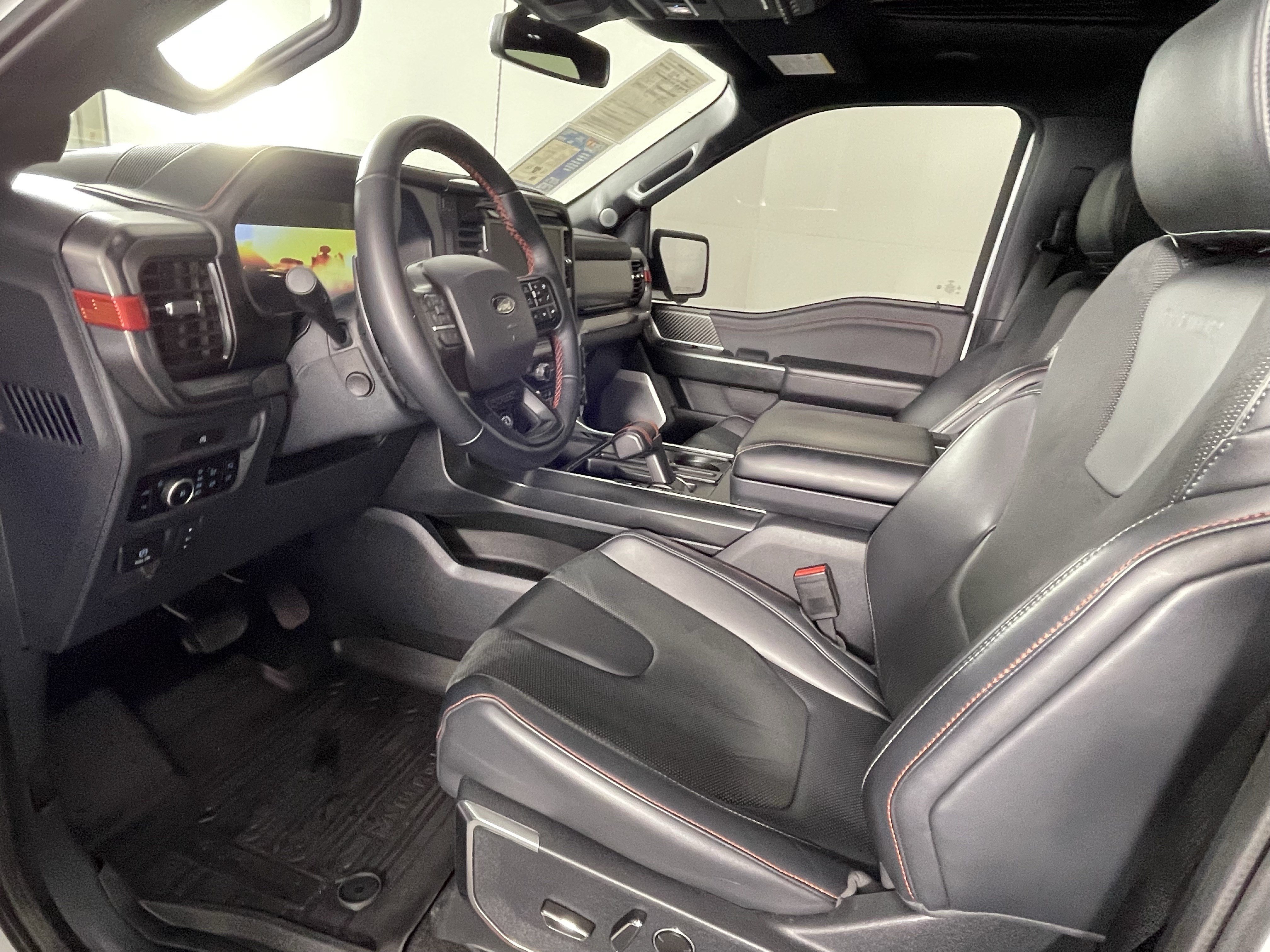 Used 2025 Ford F150 Raptor AWD/4WD image 9