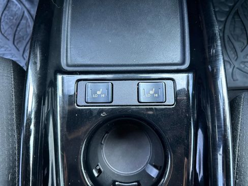 Used 2020 Toyota Prius Prime LE image 20