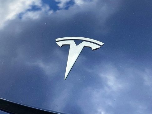 Used 2023 Tesla Model 3 Standard Range image 33