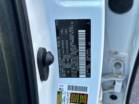 Used 2023 Toyota Highlander XLE image 27