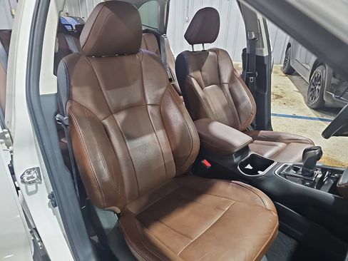 Used 2024 Subaru Outback Touring w/ Tech Package 3 AWD/4WD image 10