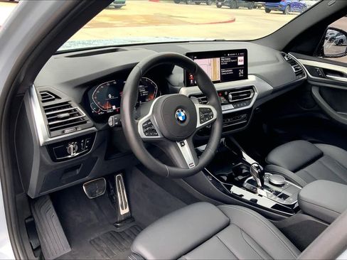 Used 2024 BMW X3 sDrive30i w/ Premium Package w/ZPA image 17