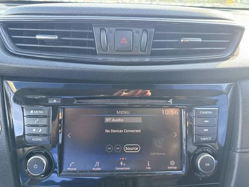 Certified 2019 Nissan Rogue SV image 26