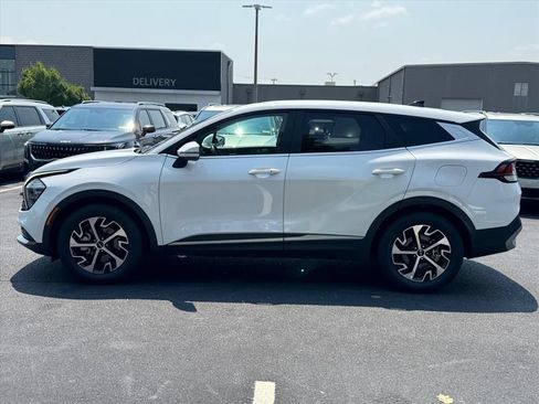 Certified 2023 Kia Sportage EX FWD image 6