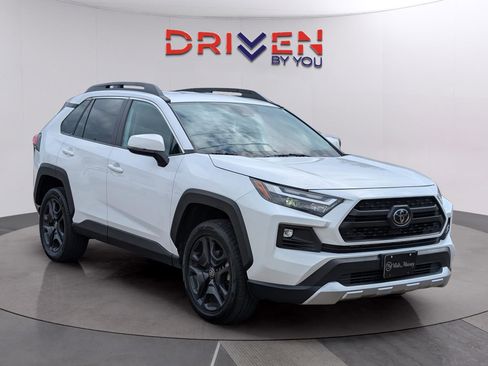 Used 2024 Toyota RAV4 Adventure image 7
