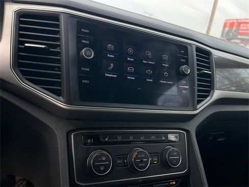 Used 2019 Volkswagen Atlas SE image 15