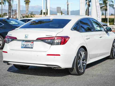 Used 2024 Honda Civic Touring image 7