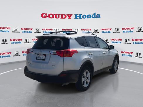 Used 2014 Toyota RAV4 XLE FWD image 8