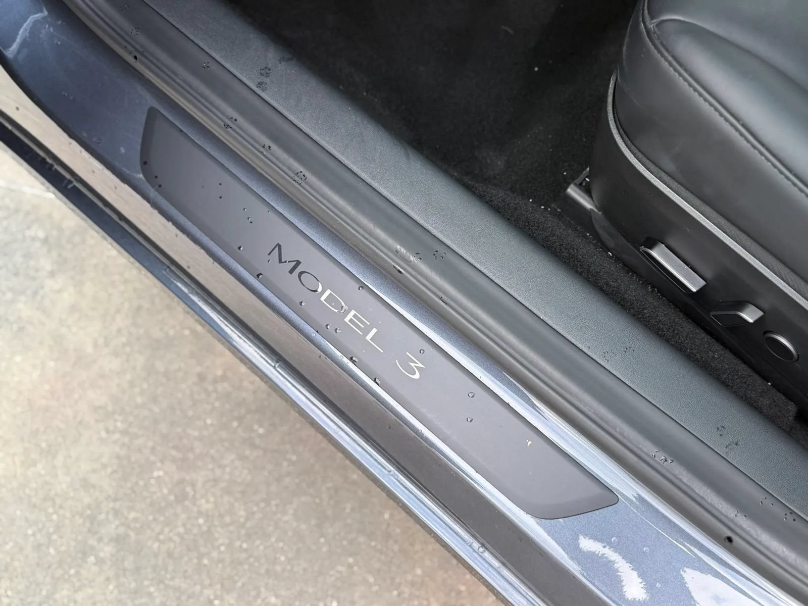 Used 2023 Tesla Model 3 Standard Range RWD image 31