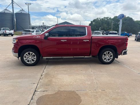 Used 2024 Chevrolet Silverado 1500 LTZ w/ LTZ Premium Package AWD/4WD image 6