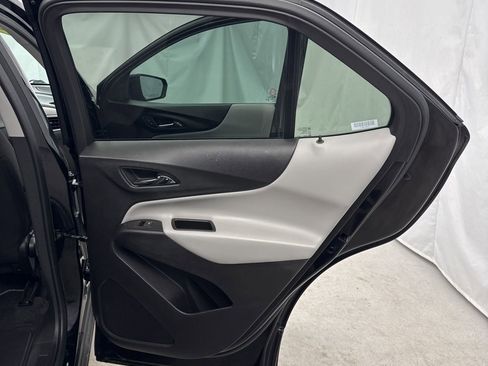Used 2024 Chevrolet Equinox LT FWD image 35