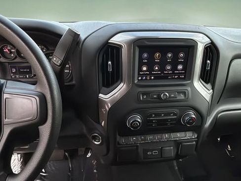 Used 2024 Chevrolet Silverado 1500 Custom Trail Boss image 10