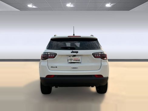 Used 2026 Jeep Compass Latitude AWD/4WD image 10