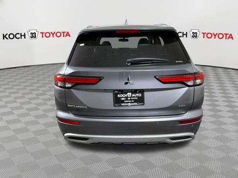 Used 2023 Mitsubishi Outlander SEL 40th Anniversary AWD/4WD image 7
