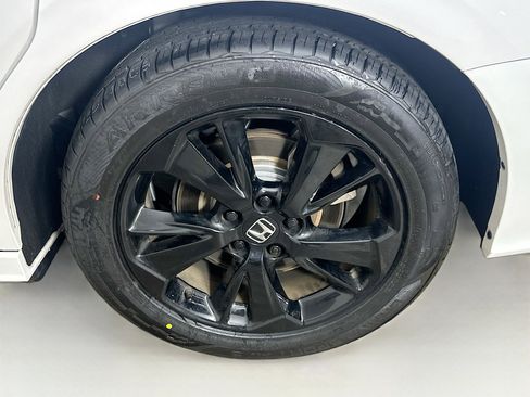 Used 2023 Honda Odyssey Sport image 11