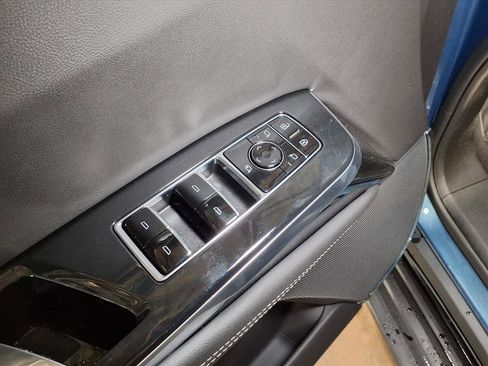 New 2026 Cadillac Escalade 2WD image 15