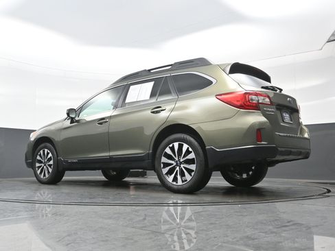 Used 2016 Subaru Outback 2.5i Limited image 28