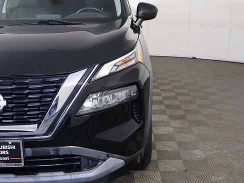 Used 2023 Nissan Rogue S AWD/4WD image 12