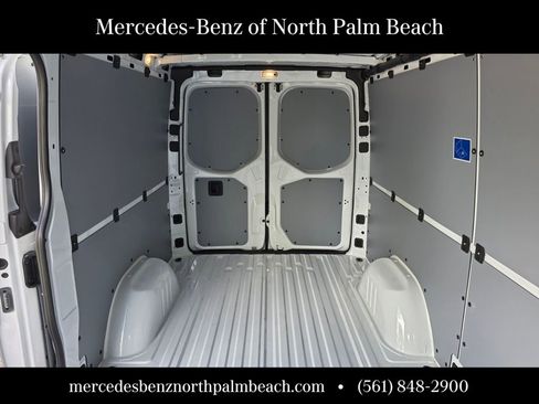 Used 2025 Mercedes-Benz Sprinter 2500 image 11