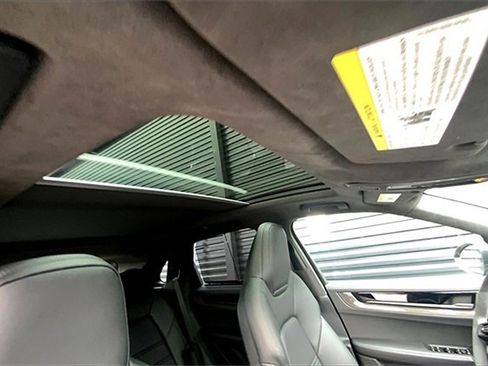 New 2026 Porsche Cayenne GTS image 32