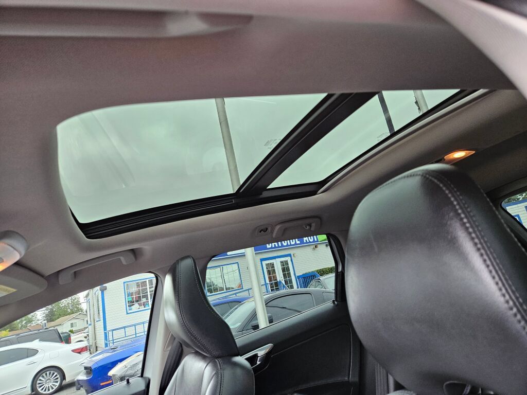 Used 2015 Volvo XC60 T5 AWD/4WD image 27