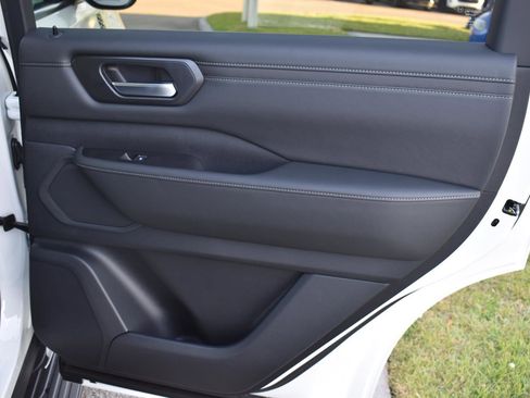 New 2026 Nissan Armada SV image 53