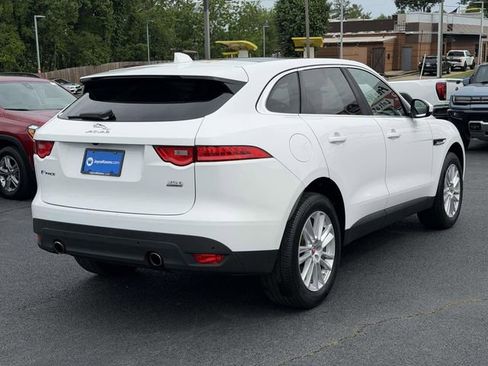 Used 2017 Jaguar F-PACE Prestige AWD/4WD image 2