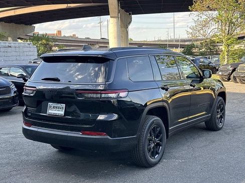 New 2026 Jeep Grand Cherokee L 4WD image 2