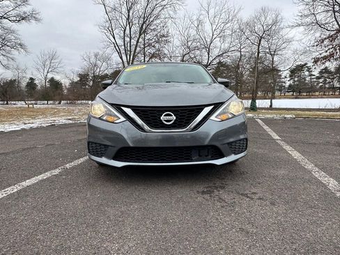 Used 2019 Ford Fiesta SE image 1