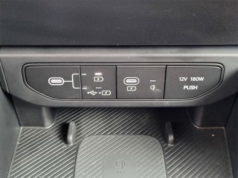 Used 2025 Kia K4 GT-Line Turbo image 19