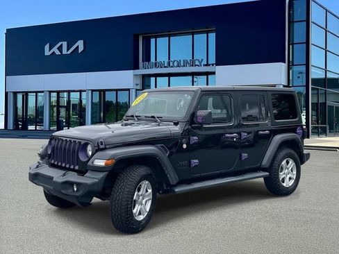 Used 2022 Jeep Wrangler Unlimited Sport AWD/4WD image 3