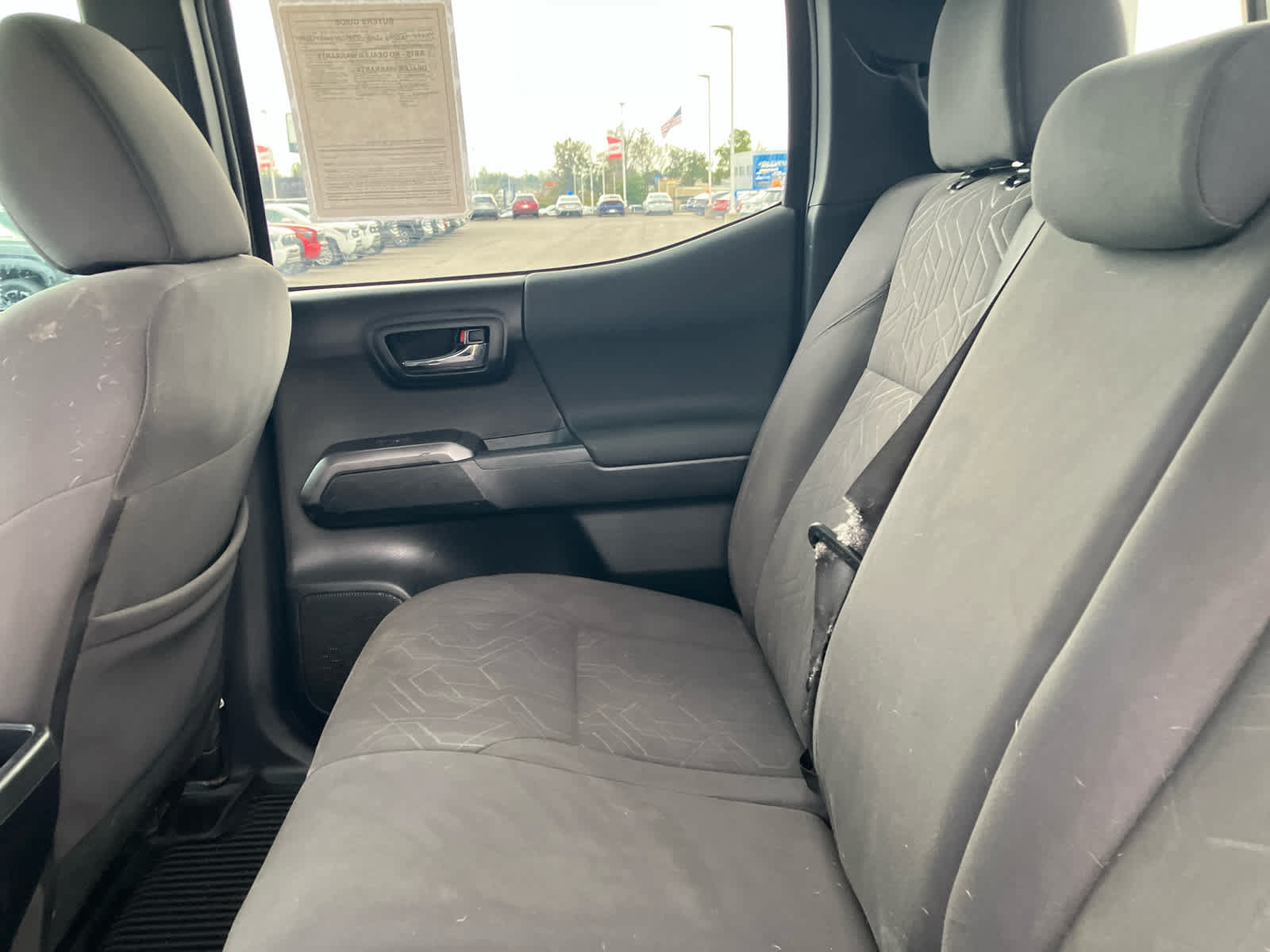 Used 2018 Toyota Tacoma TRD Off-Road AWD/4WD image 31