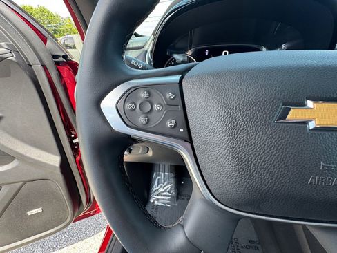 Used 2023 Chevrolet Traverse Premier AWD/4WD image 22