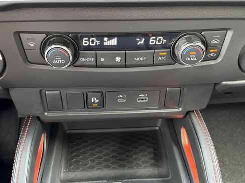 Used 2025 Nissan Frontier PRO-4X AWD/4WD image 26