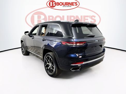 Used 2022 Jeep Grand Cherokee Summit image 10