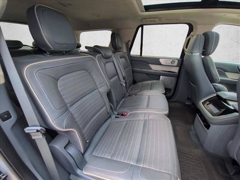 Used 2022 Lincoln Navigator Black Label AWD/4WD image 21