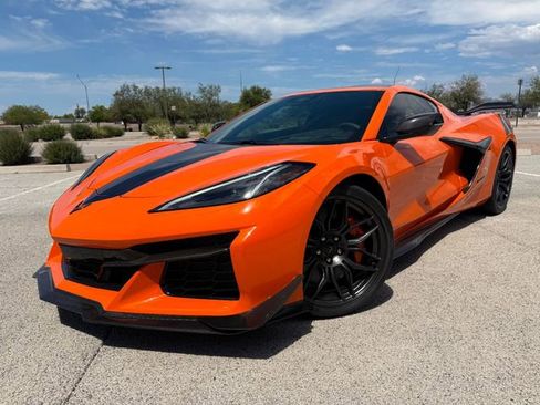 Used 2024 Chevrolet Corvette Z06 w/ Z07 Performance Package image 19