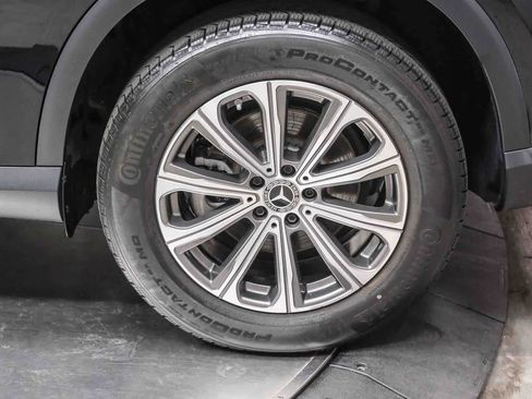 Used 2024 Mercedes-Benz GLC 300 image 8
