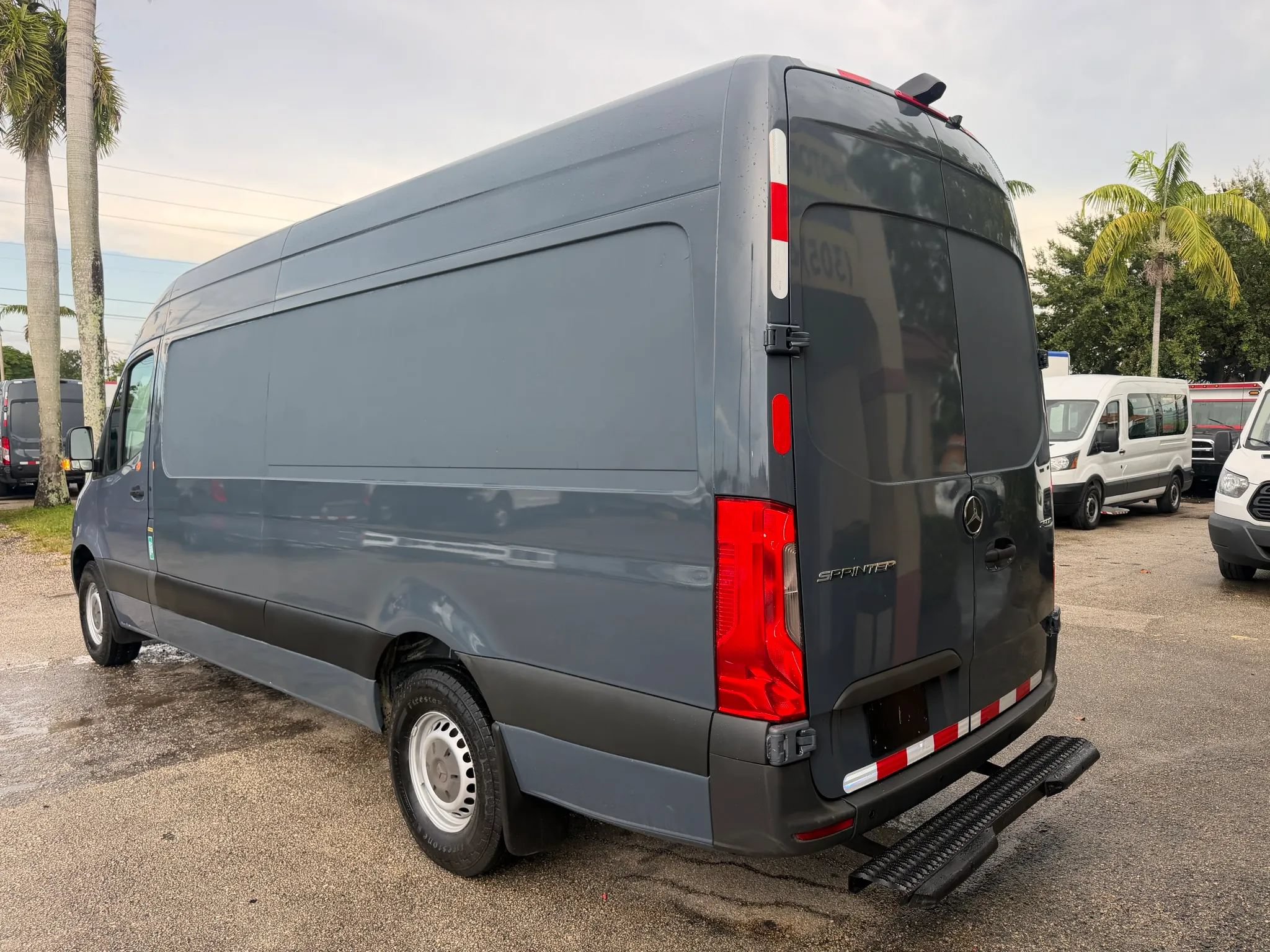 Used 2019 Mercedes-Benz Sprinter 170 image 3