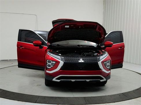Used 2022 Mitsubishi Eclipse Cross SE image 10