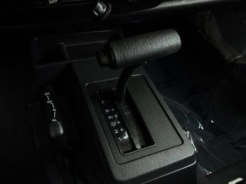 Used 2006 Jeep Wrangler Unlimited AWD/4WD image 29