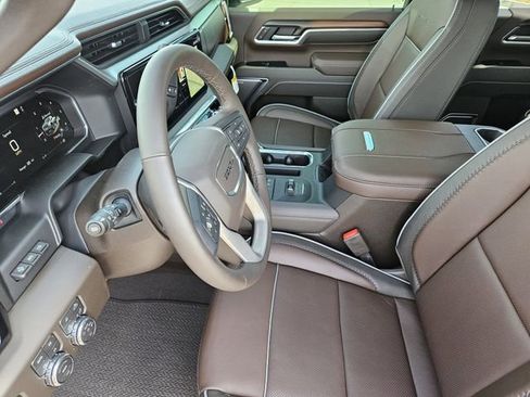 New 2026 GMC Sierra 2500 Denali w/ Denali Reserve Package image 10