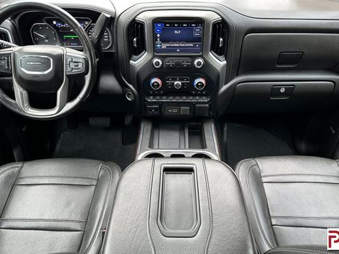 Used 2022 GMC Sierra 3500 Denali image 16