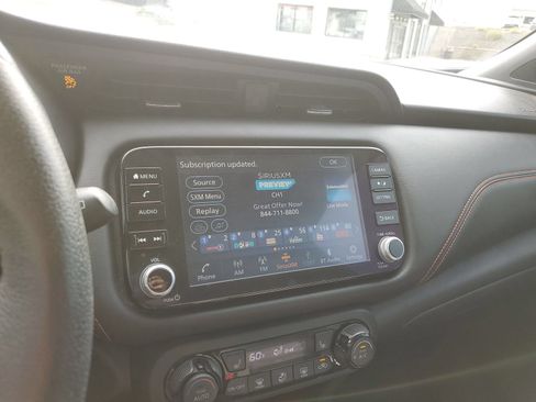 Used 2023 Nissan Kicks SR w/ SR Premium Package FWD image 25
