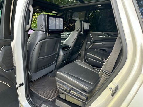 Used 2021 Cadillac Escalade Sport w/ Driver Assist Tech Package RWD image 19